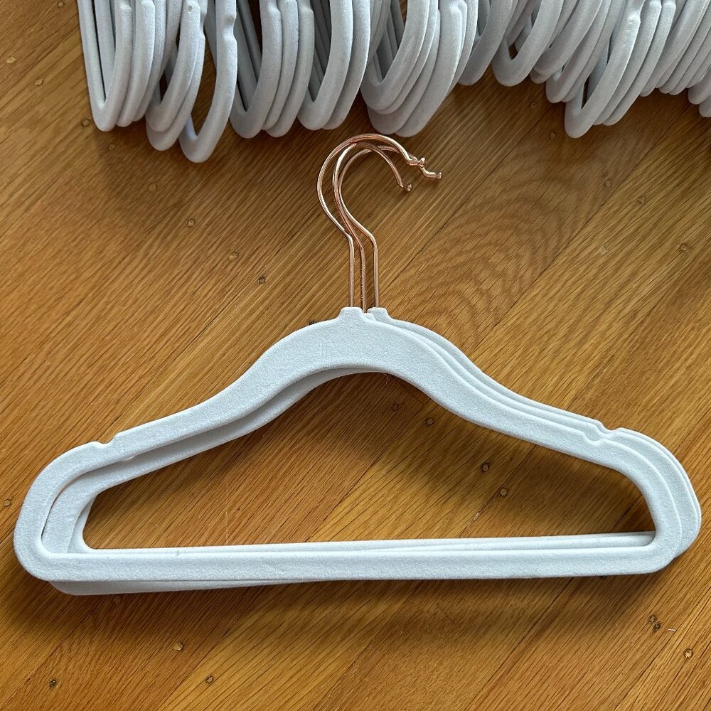 Kids Hangers Non-Slip Velvet, 50 Pack, 11.5" wide for Baby Cothes or woman pants